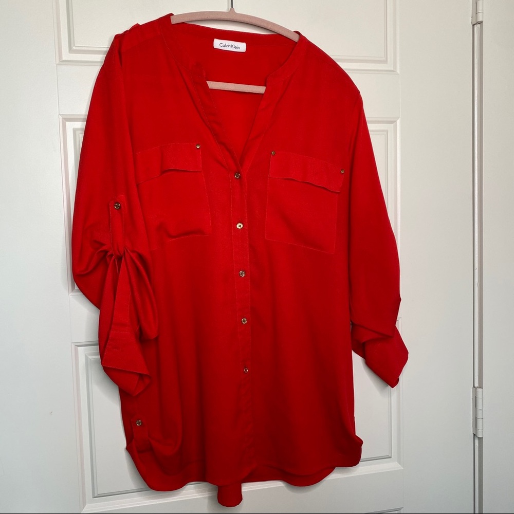 CALVIN KLEIN RED CLASSIC BUTTON UP BLOUSE M
